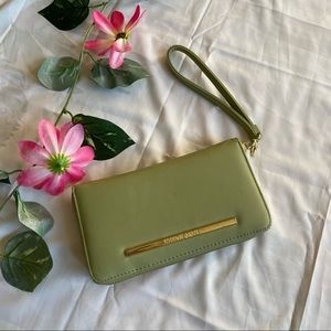 Steve Madden Wallet Organizer Wristlet Sage Green